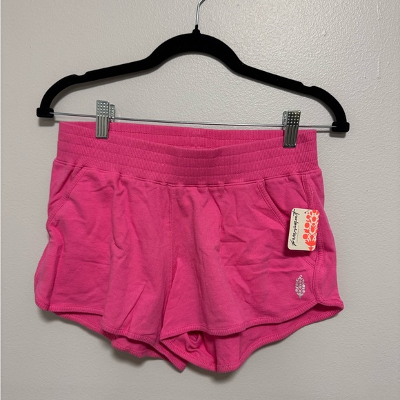 Free People Movement Get Set Shorts Hot Pink NWT - Picture 2 of 6